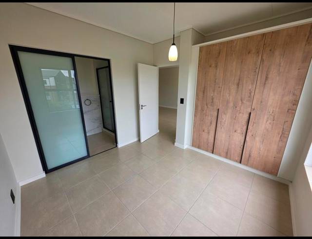 2 BEDROOM PROPERTY TO RENT IN MOOIKLOOF